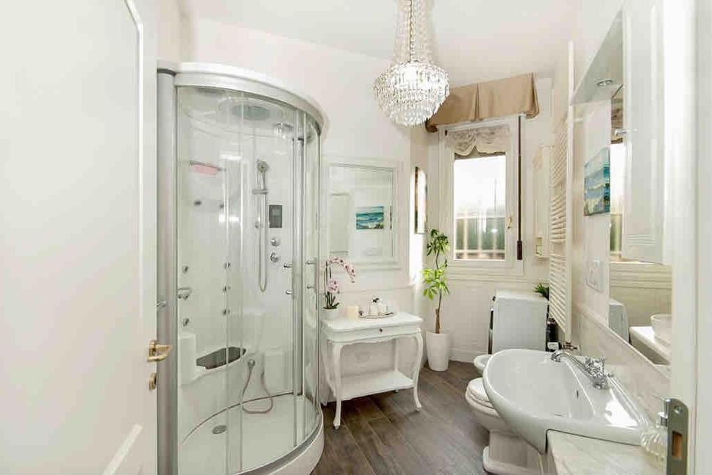 Bologna Luxe Haven Apartment